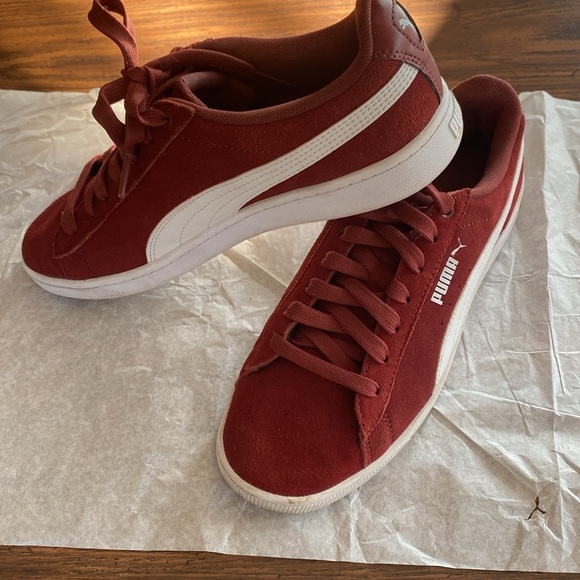 23:11 Puma Suede Sneakers - Picture 6 of 10